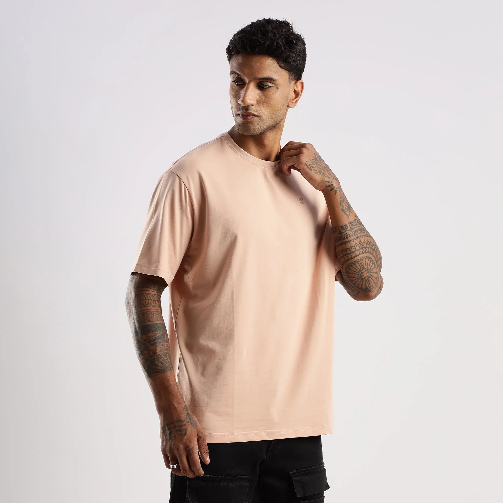 Plain Mahogany Rose Oversized  essential t-shirt