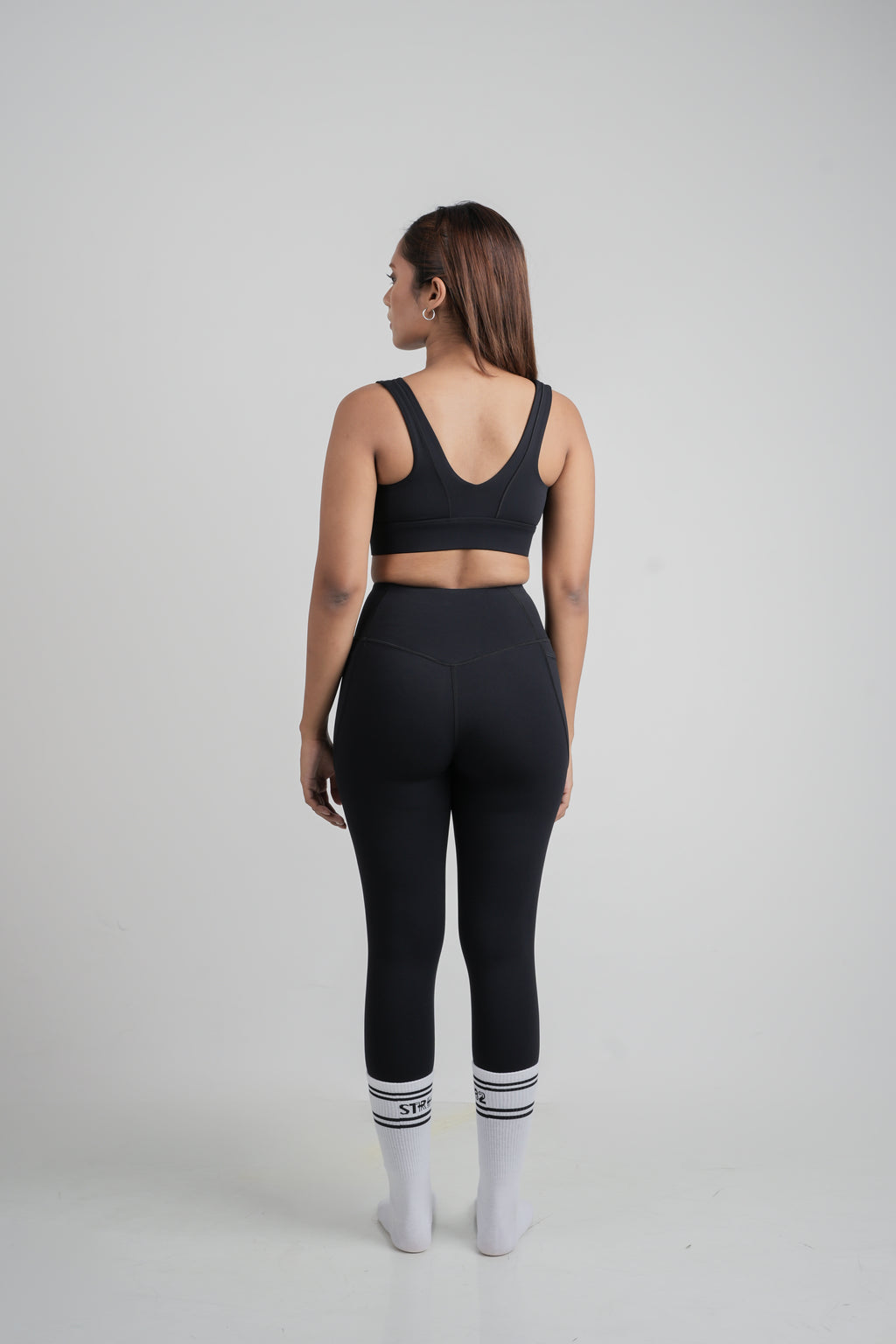 Sculpt Zip Bra