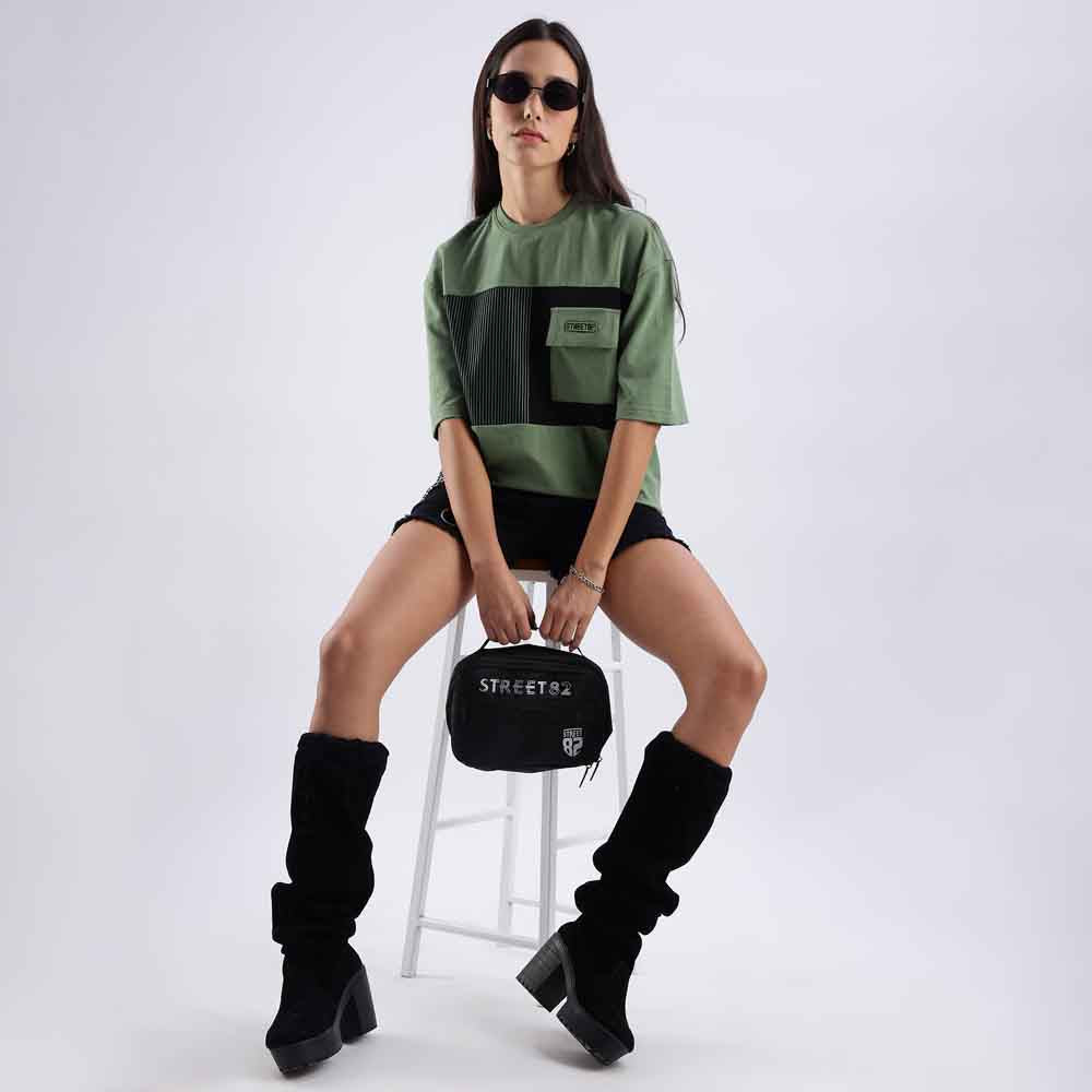 Unisex Oversized T-shirt with pocket