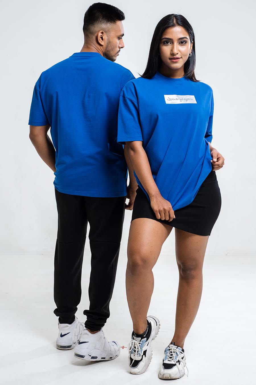 Oversize signature logo print