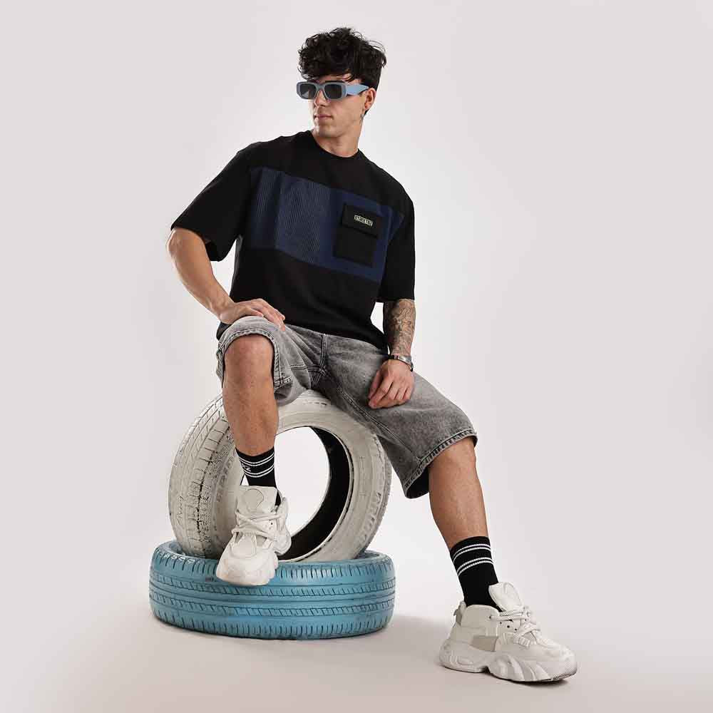 Unisex Oversized T-shirt with pocket