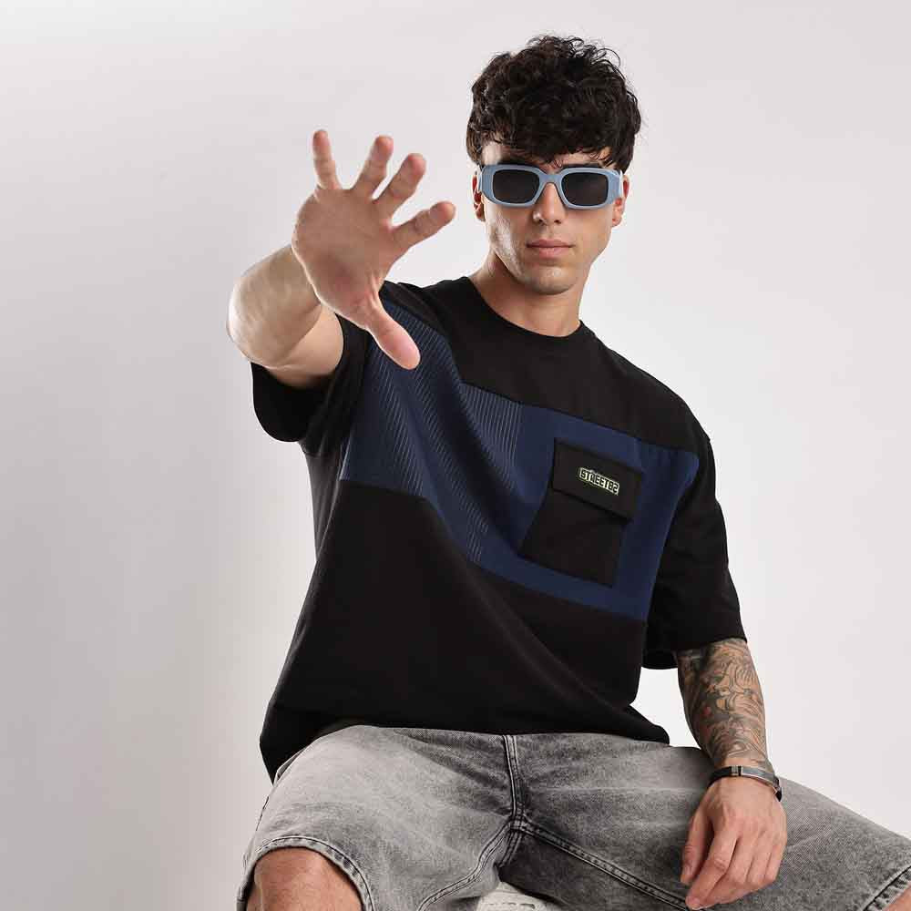 Unisex Oversized T-shirt with pocket