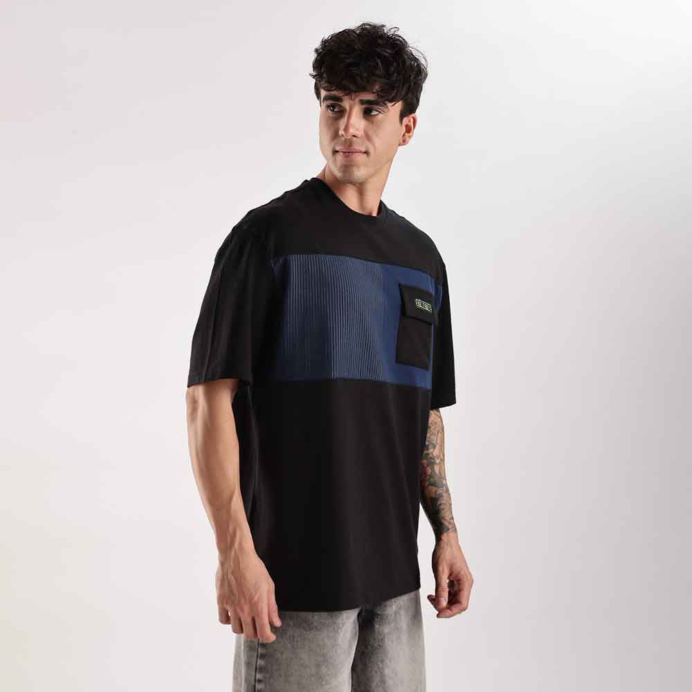 Unisex Oversized T-shirt with pocket